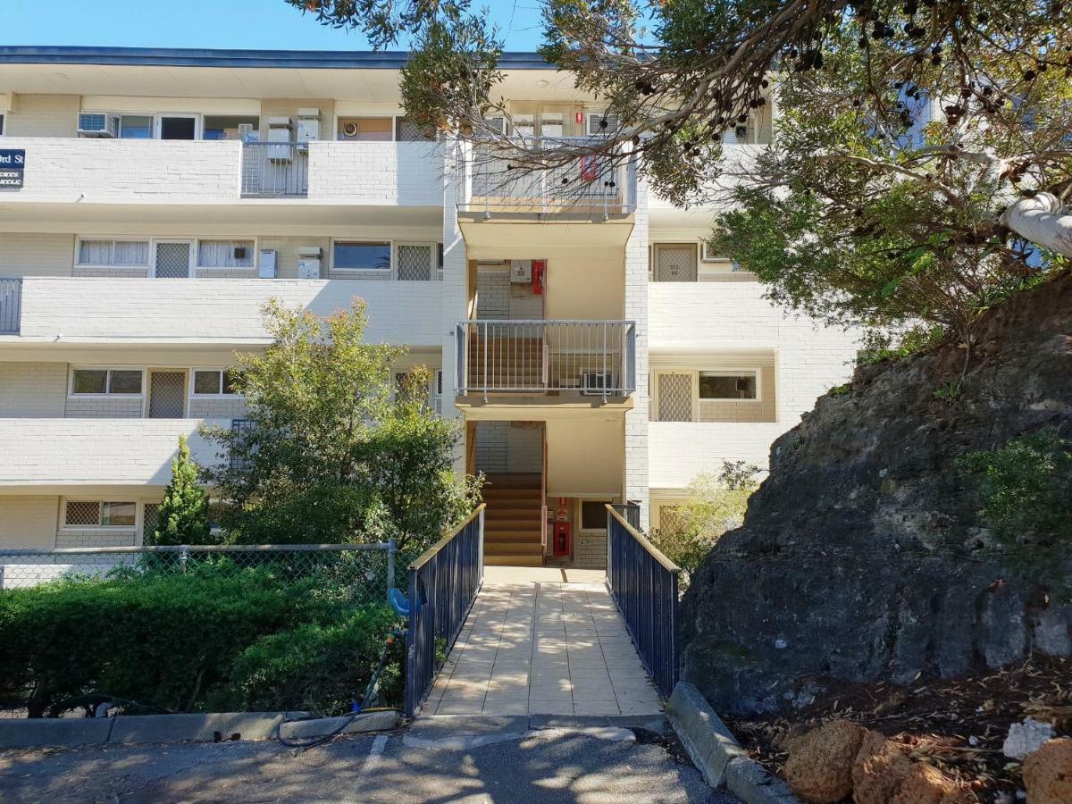Studio 204 With Harbour, Ocean And Sunset Views From The Balcony Fremantle Exterior photo